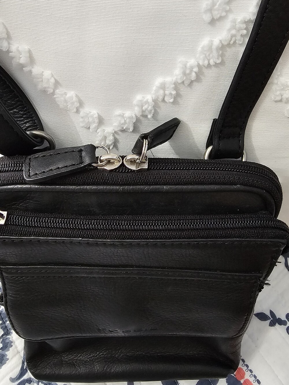 FINAL..Fossil Black Leather Crossbody - Picture 10 of 16
